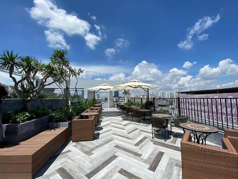 Kola Hotel *